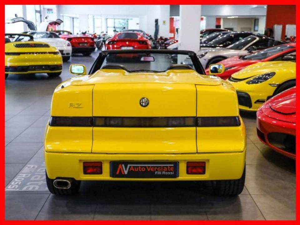 Image 5/15 of Alfa Romeo RZ (1997)