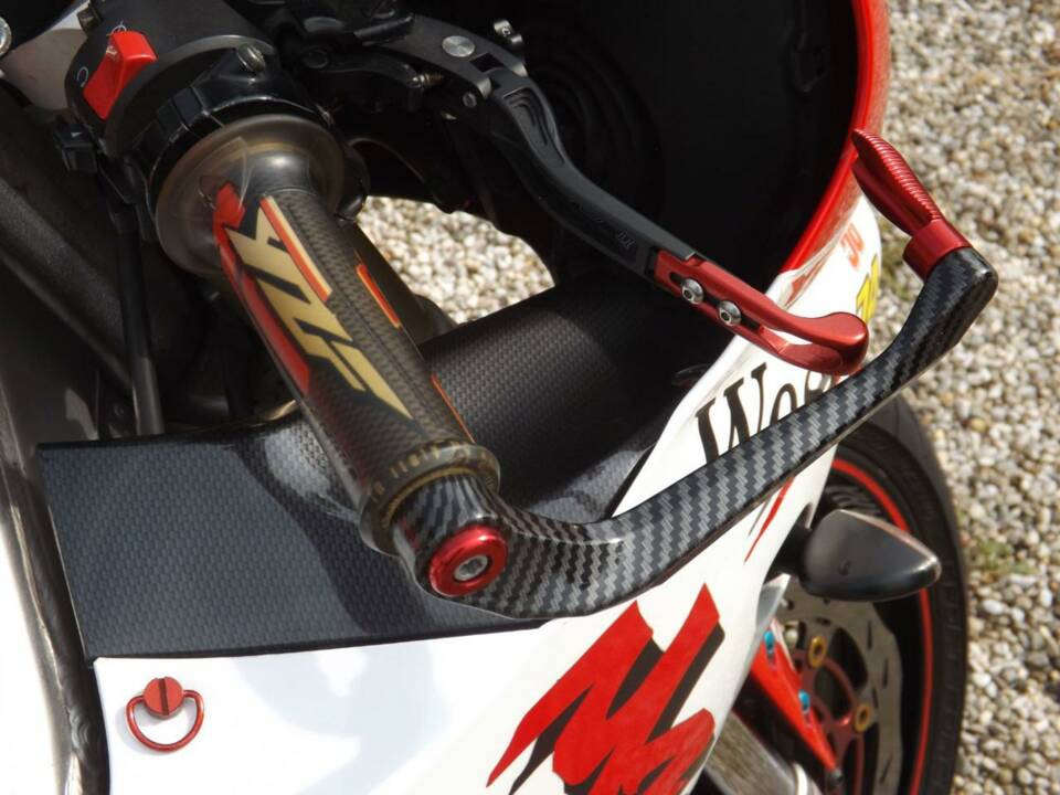 Image 45/50 of Yamaha YZF 1000 R1 (1998)