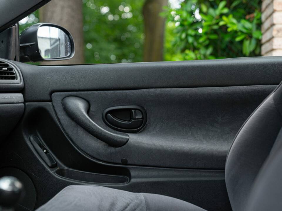 Imagen 26/48 de Peugeot 406 Coupé 2.0 16V (2000)