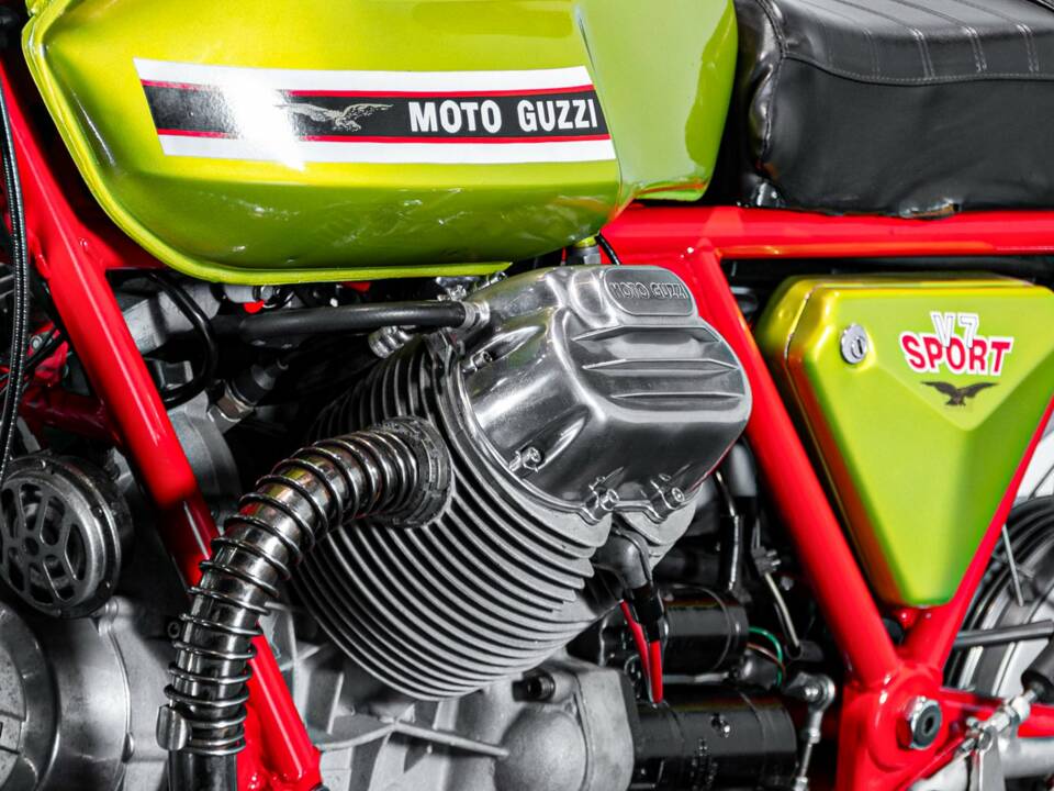 Afbeelding 23/50 van Moto Guzzi DUMMY (1972)
