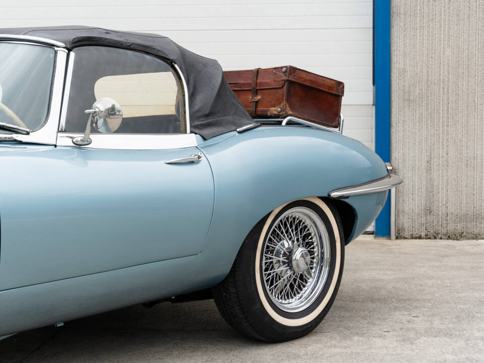 Afbeelding 15/79 van Jaguar E-Type 4.2 (1967)