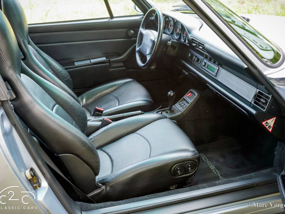 Image 6/63 of Porsche 911 Carrera (1996)