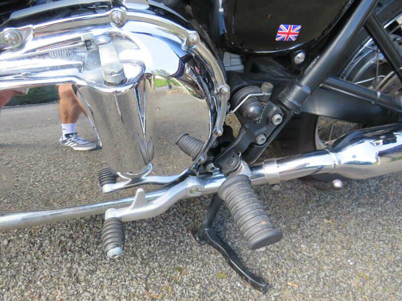 Image 27/39 of Triumph Bonneville T100 (2005)