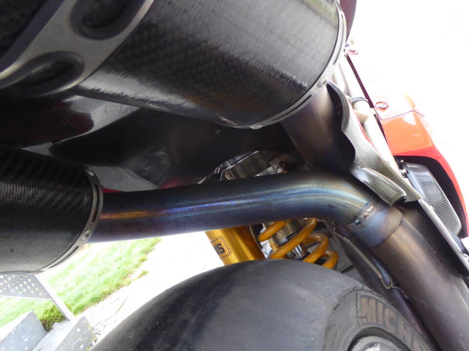 Titan exhaused pipes