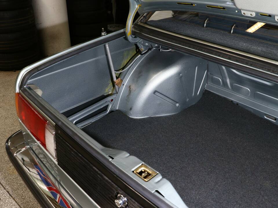 Immagine 15/22 di BMW 318i (1981)