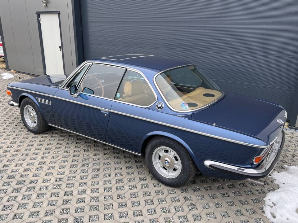 Image 5/28 of BMW 3.0 CS (1975)