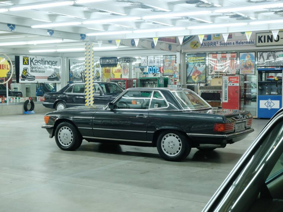 Image 7/50 de Mercedes-Benz 560 SL (1988)