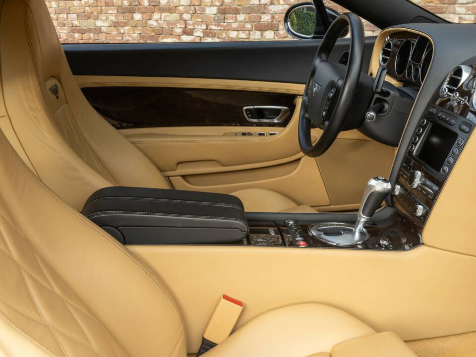 Bild 24/50 von Bentley Continental GT (2006)