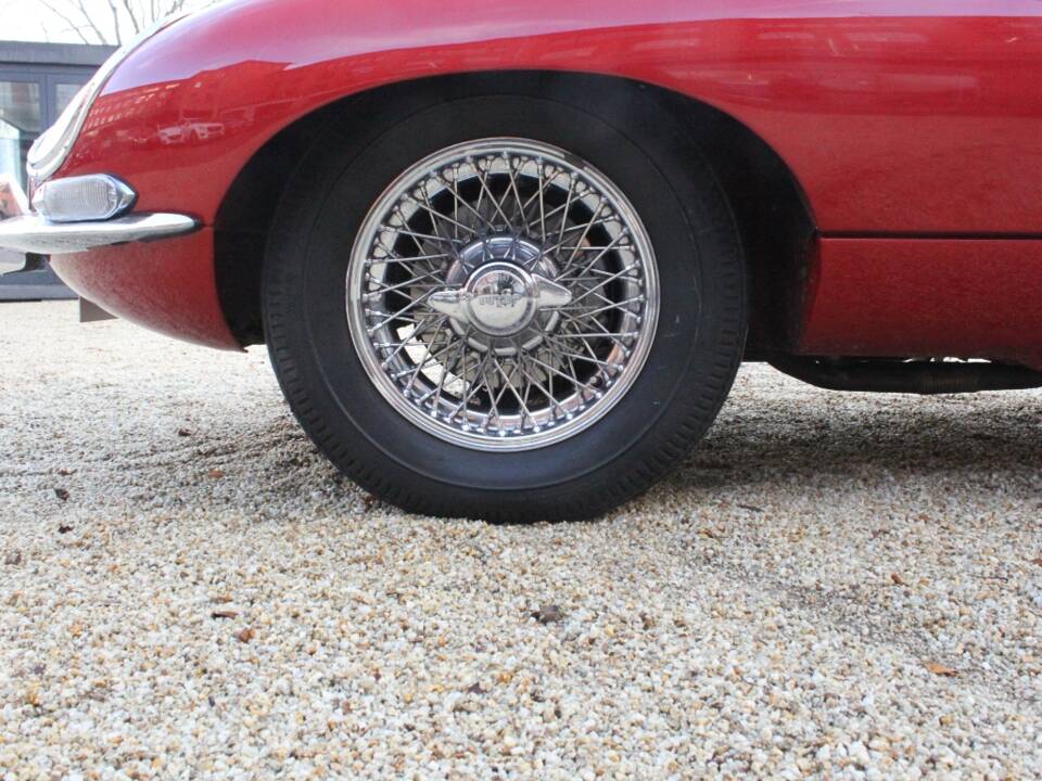 Image 16/17 de Jaguar Type E 4.2 (1966)