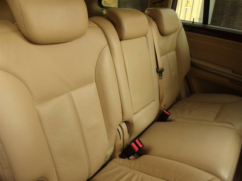Bild 52/98 von Mercedes-Benz GL 450 4MATIC (2007)