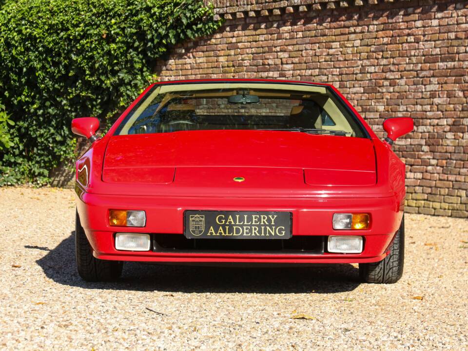 Image 28/50 of Lotus Esprit SE (1992)