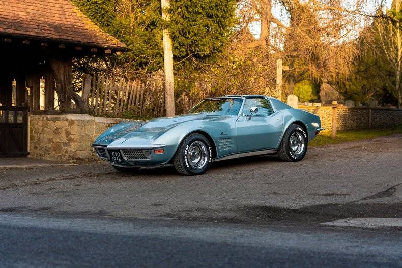 Image 12/50 of Chevrolet Corvette Stingray (1972)