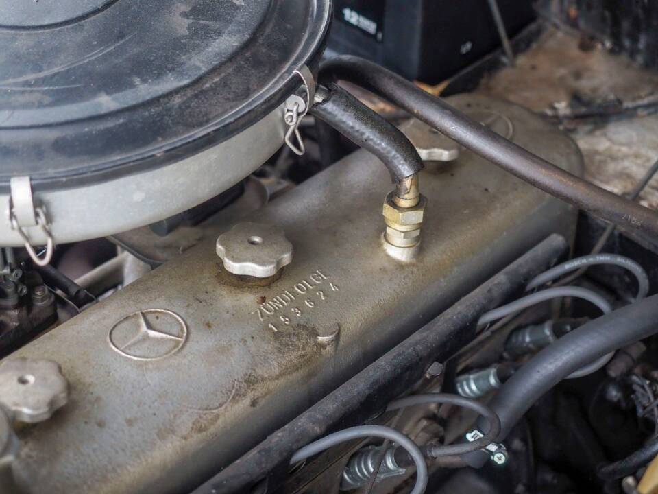 Image 39/55 of Mercedes-Benz 220 S Cabriolet (1957)