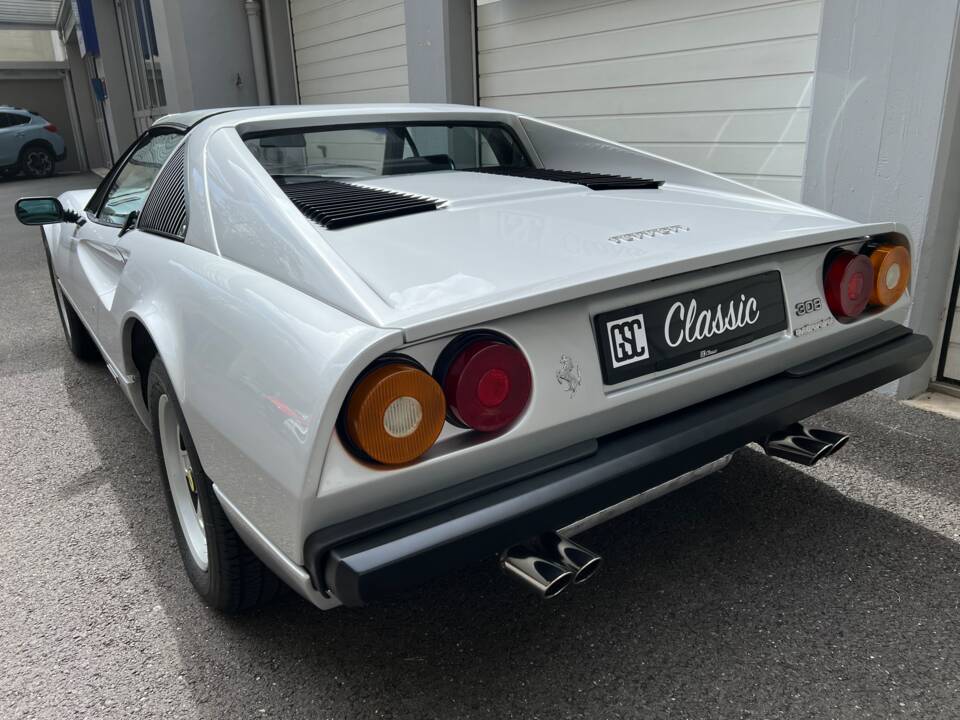 Bild 7/12 von Ferrari 308 GTSi Quattrovalvole (1984)