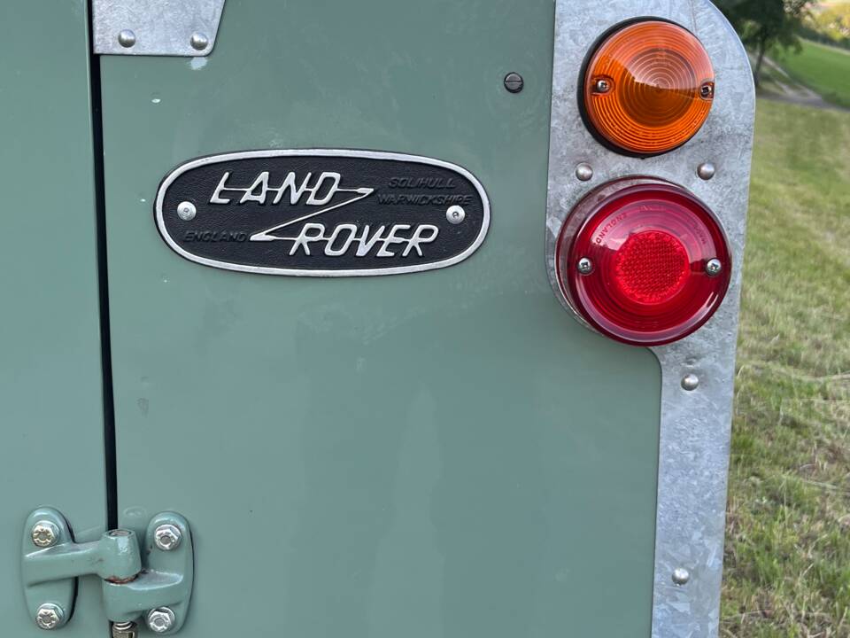 Imagen 22/99 de Land Rover 109 (1970)