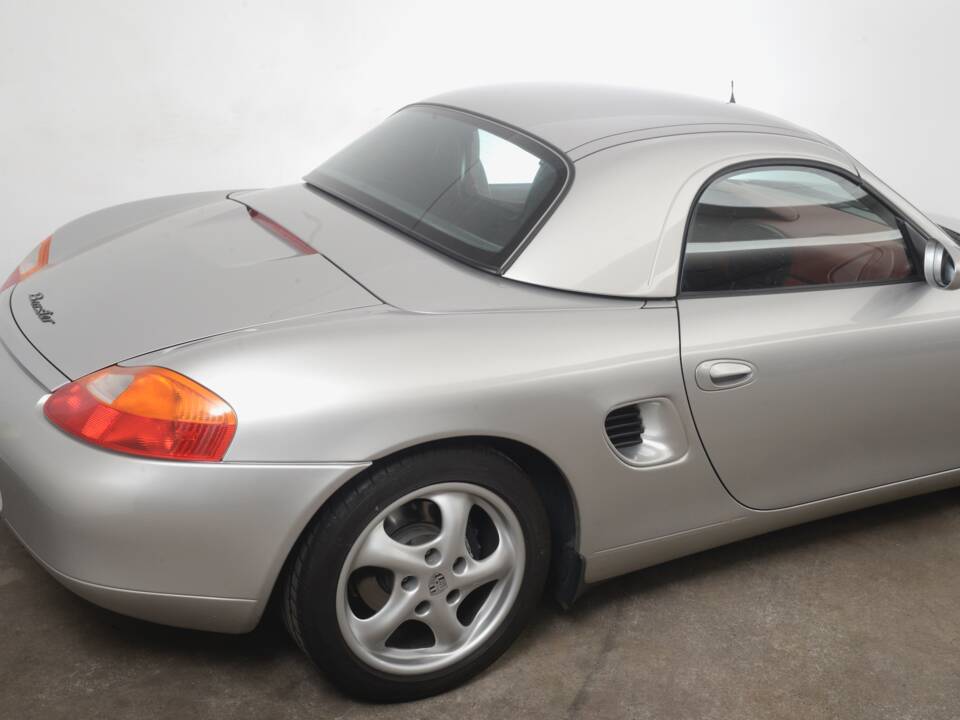 Image 5/30 of Porsche Boxster (1999)