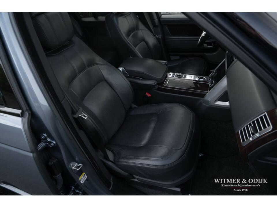 Image 8/36 of Land Rover Range Rover Sport P400e PHEV (2018)