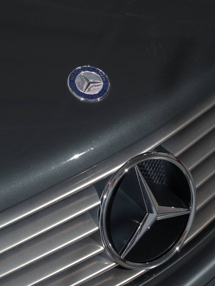 Image 20/56 de Mercedes-Benz 500 SL (1993)