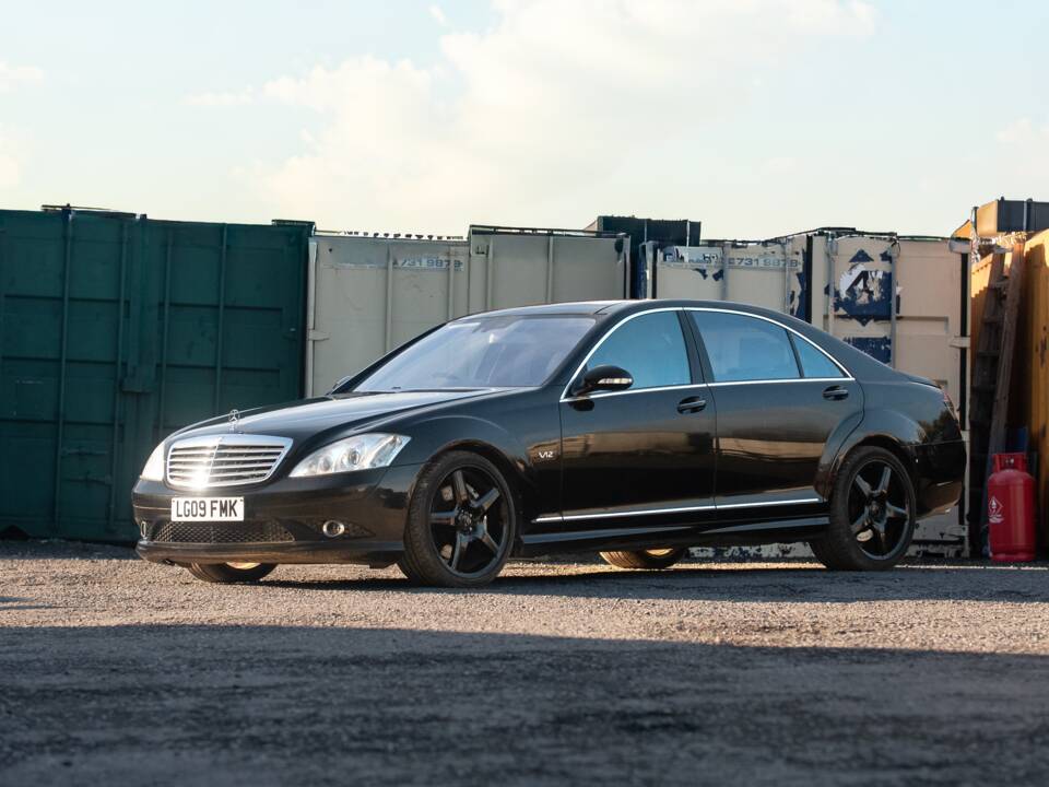 Bild 21/50 von Mercedes-Benz S 600 L (2009)