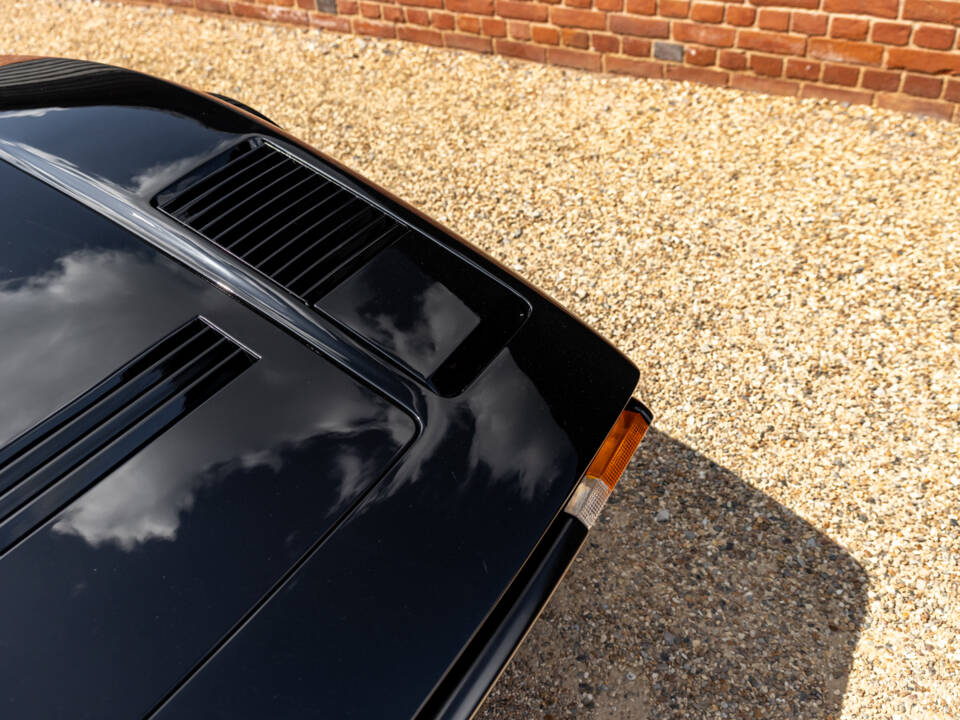 Image 45/80 of Ferrari 308 GTSi Quattrovalvole (1985)