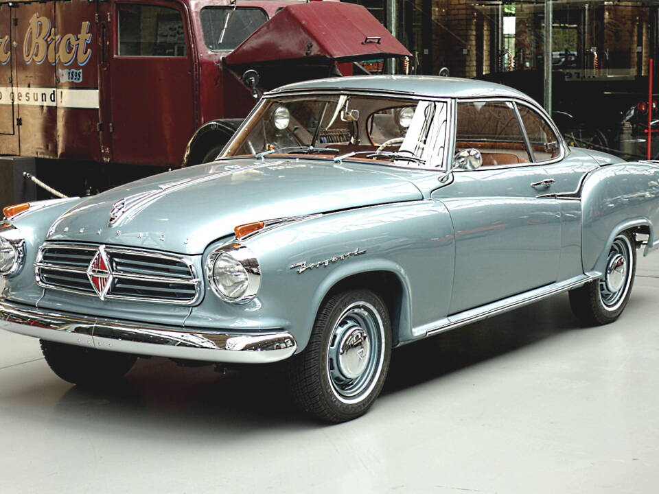 Image 5/42 of Borgward Isabella Coupe (1961)