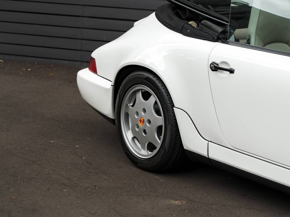 Bild 47/48 von Porsche 911 Carrera 2 (1990)