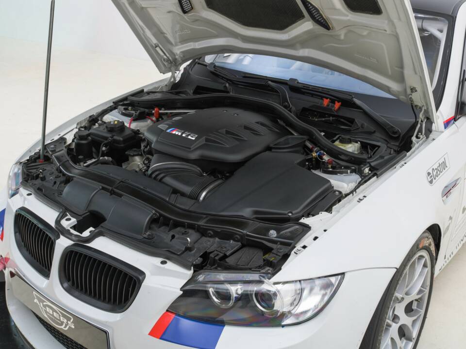 Obraz 13/21 pojazdu BMW M3 (2009)