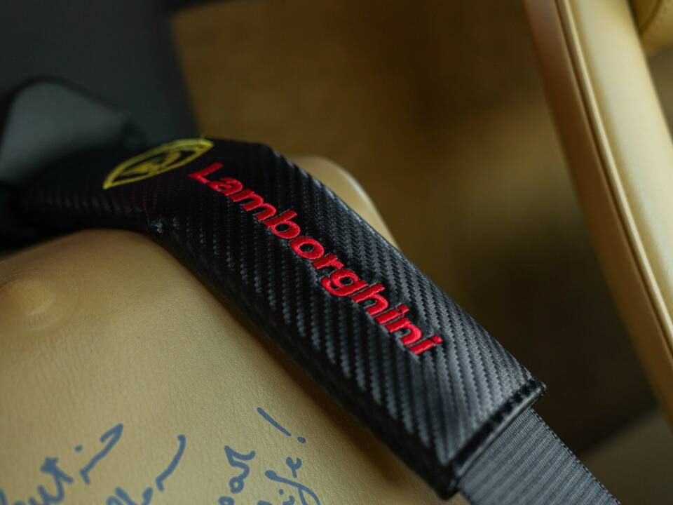 Image 50/50 of Lamborghini Diablo VT (1993)