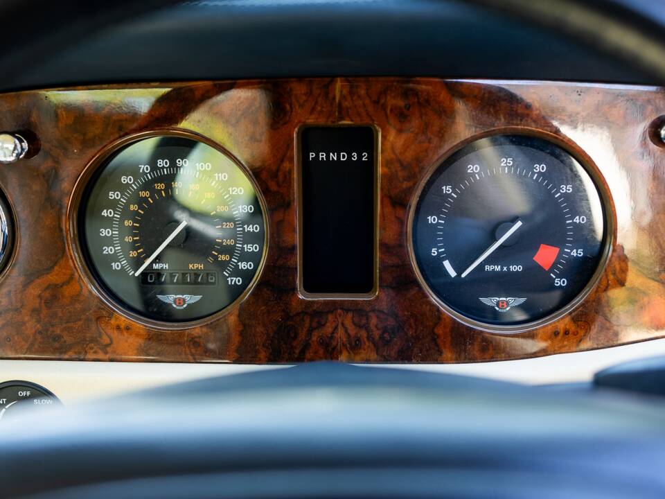 Image 42/50 of Bentley Continental R (1993)