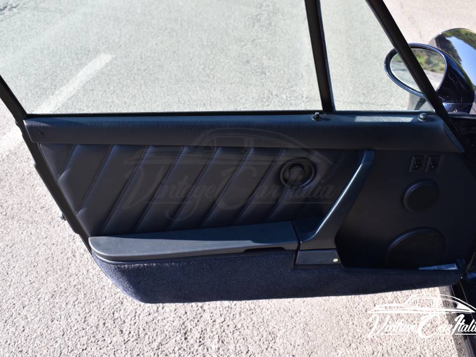 Bild 32/50 von Porsche 911 Carrera 2 (1992)