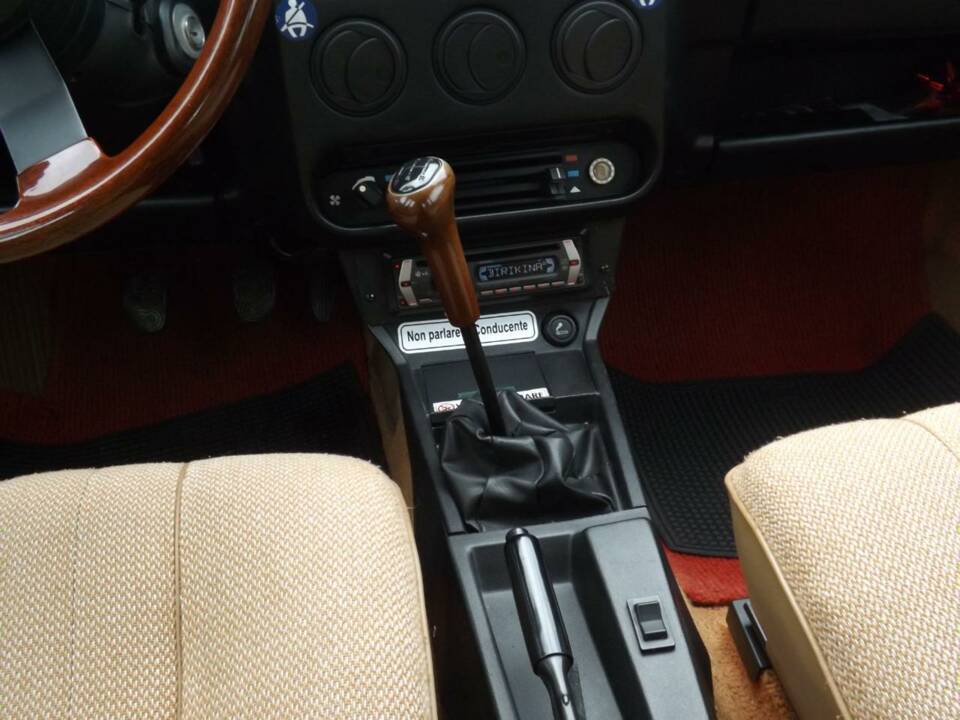 Immagine 50/50 di Alfa Romeo Giulietta 1.6 (1984)