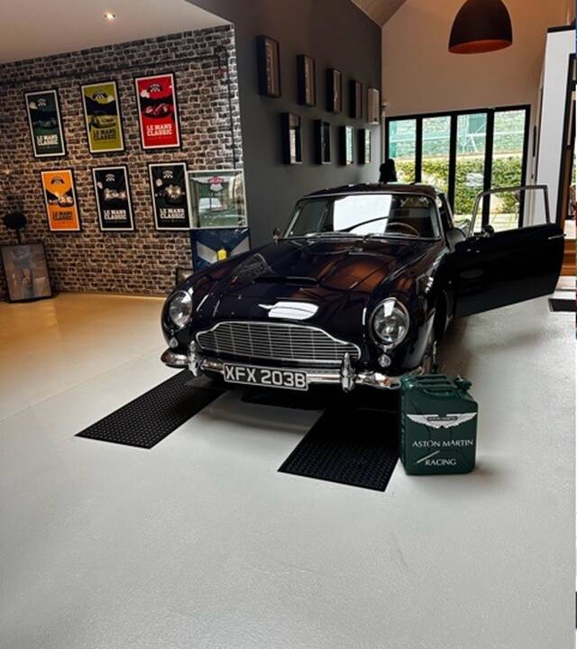 Image 3/10 de Aston Martin DB 5 (1964)