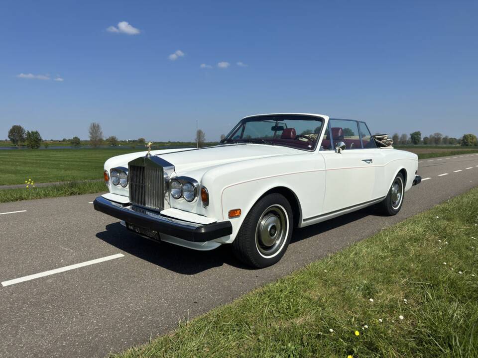 Imagen 1/8 de Rolls-Royce Corniche I (1975)