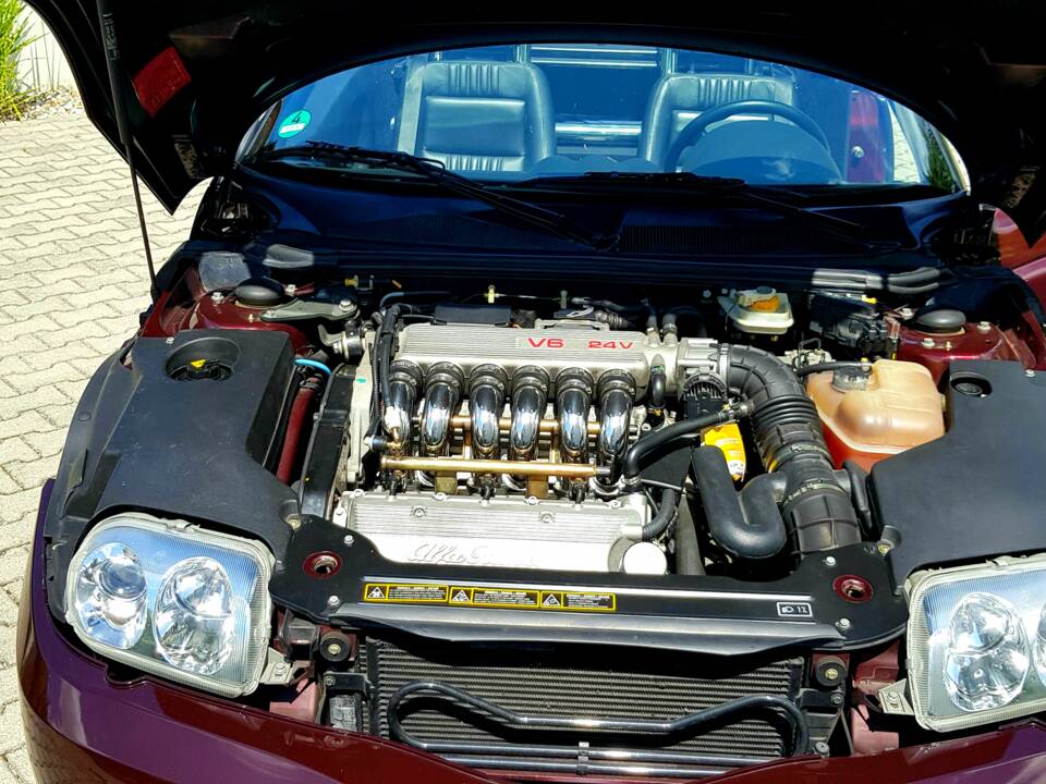 Bild 54/55 von Alfa Romeo Spider 3.2 V6 24V (2004)