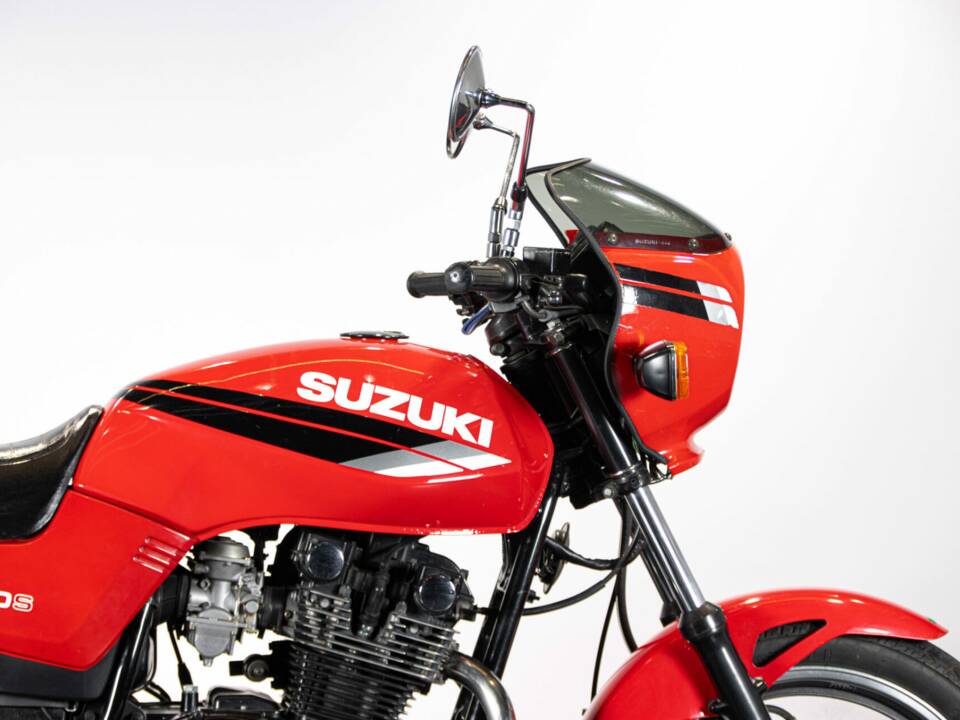 Image 35/50 of Suzuki DUMMY (1987)