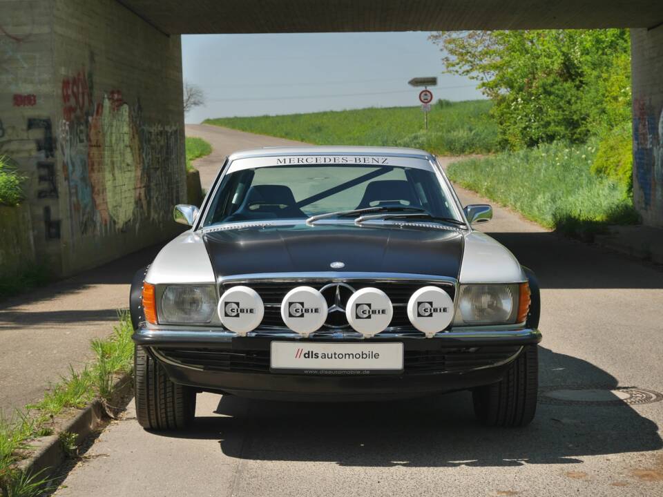 Image 19/26 of Mercedes-Benz 450 SLC (1900)