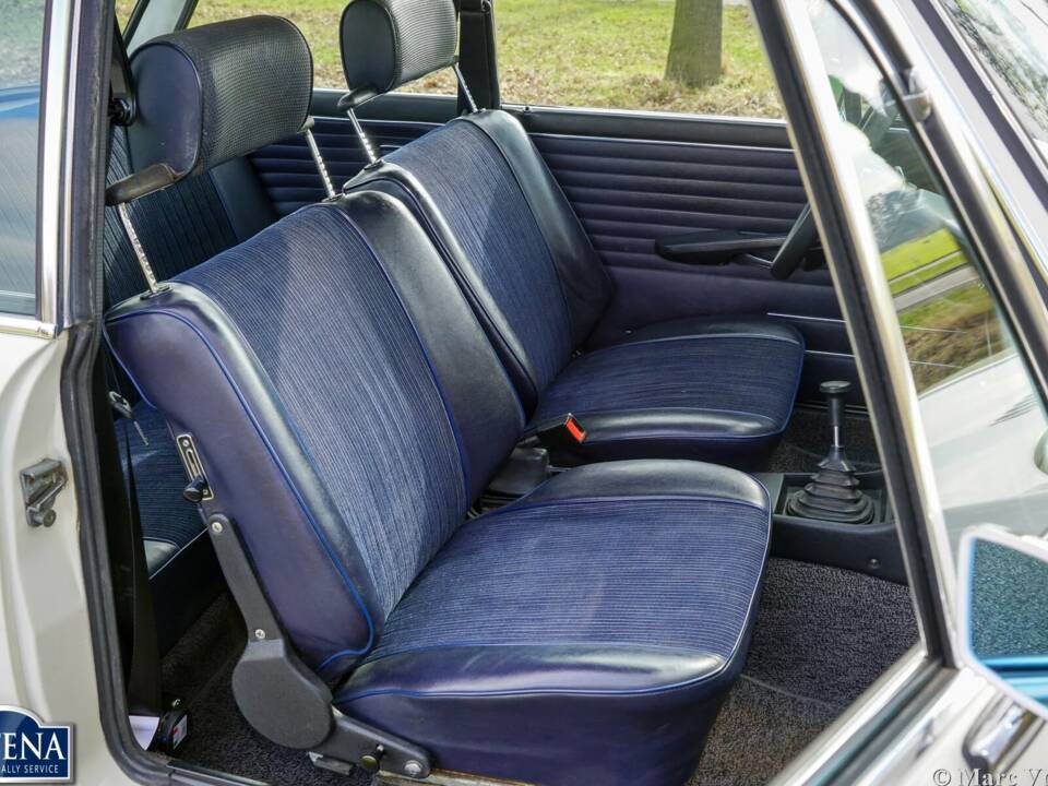 Bild 30/35 von BMW 2002 tii (1973)