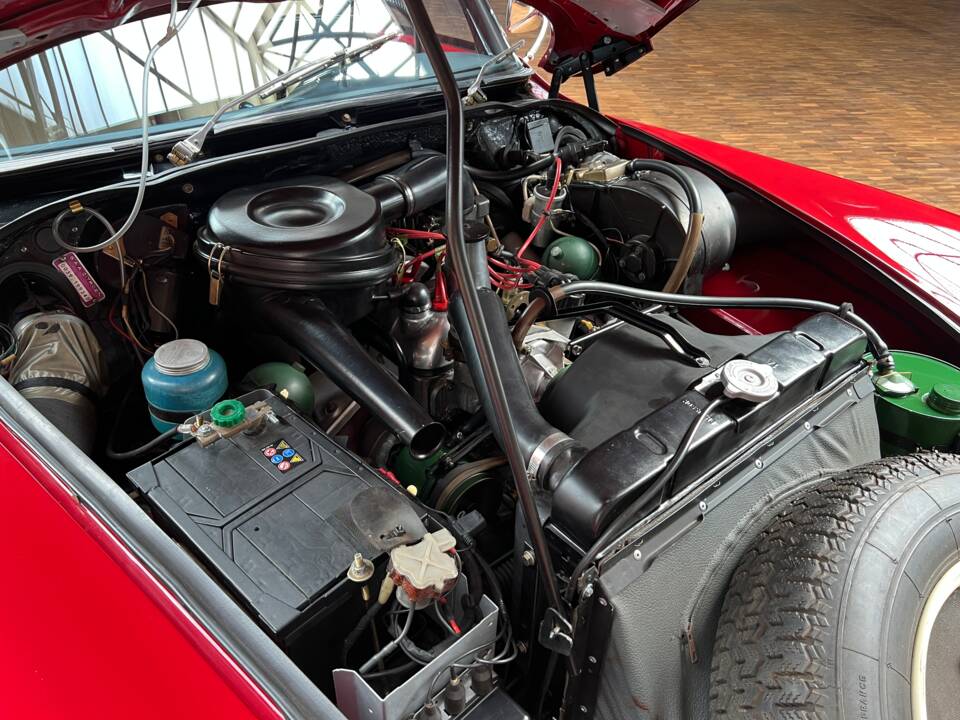 Image 32/37 of Citroën ID 19 (1967)