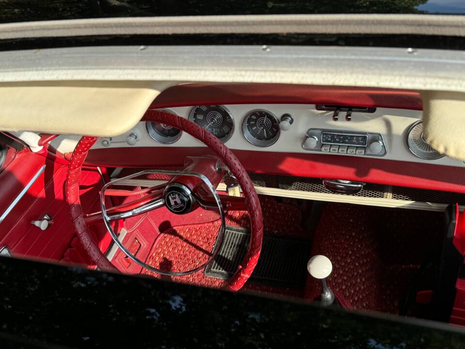 Image 6/45 of Volkswagen Karmann Ghia 1600 L (1966)
