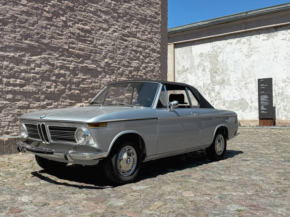 Imagen 10/64 de BMW 2002 Convertible (1971)