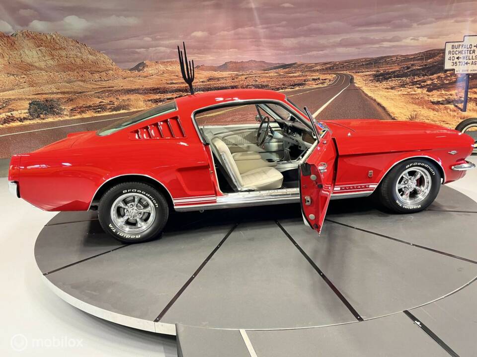Image 26/34 of Ford Mustang 289 (1966)