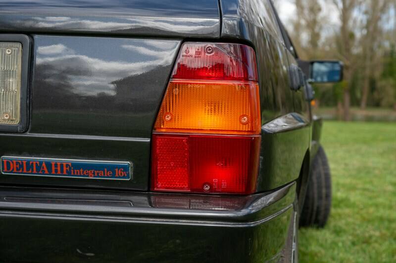 Bild 60/105 von Lancia Delta HF Integrale 16V (1990)