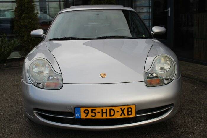 Afbeelding 3/7 van Porsche 911 Carrera (1998)