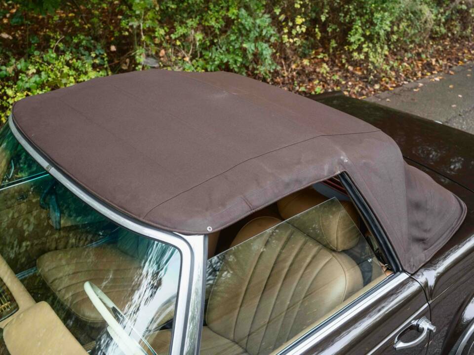 Image 3/28 of Mercedes-Benz 280 SL (1971)