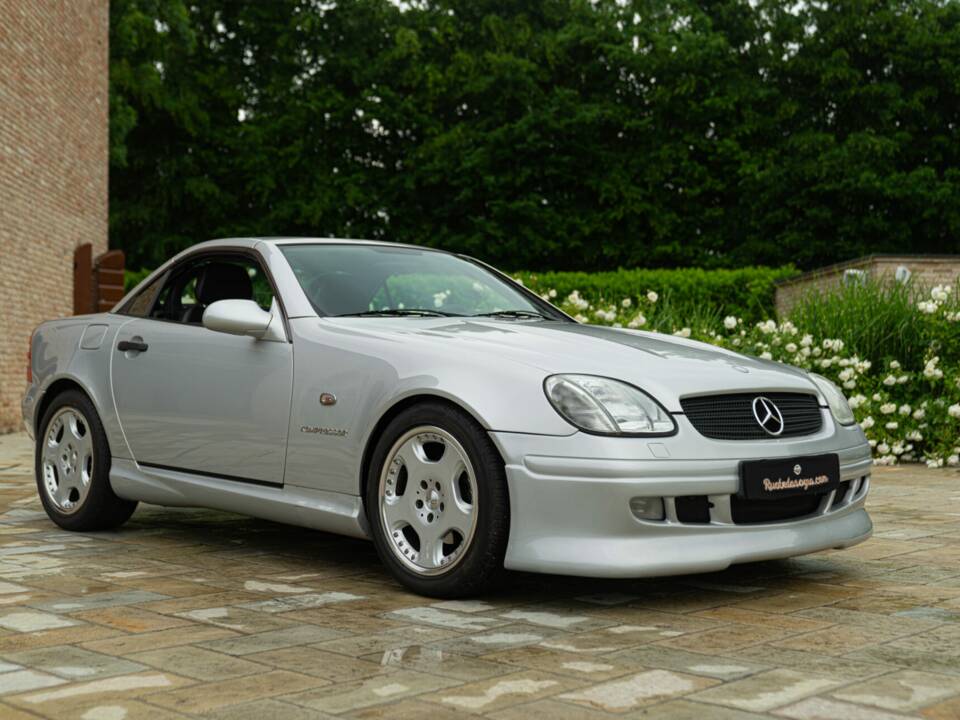 Obraz 4/50 pojazdu Mercedes-Benz SLK 230 Kompressor (1997)