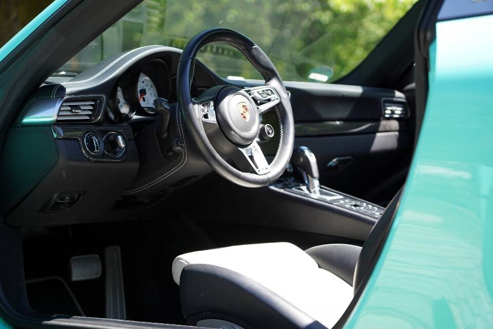 Image 5/14 de Porsche 911 Targa 4S (2016)