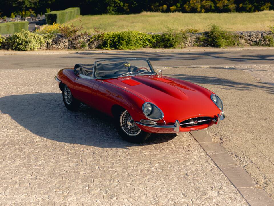 Bild 1/35 von Jaguar E-Type 3.8 (1963)