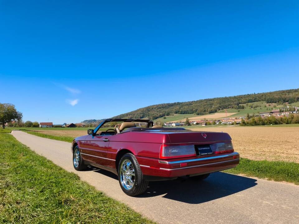 Bild 2/31 von Cadillac Allanté (1989)