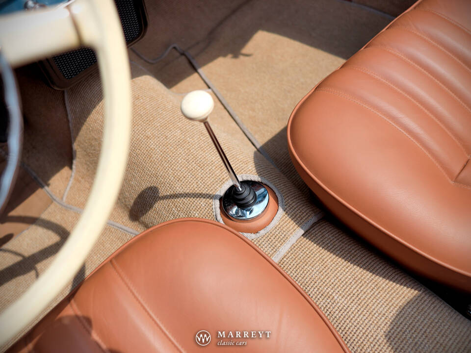 Imagen 45/50 de Mercedes-Benz 190 SL (1962)