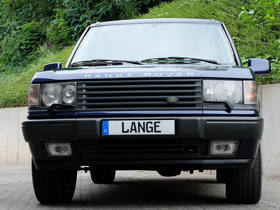 Afbeelding 11/95 van Land Rover Range Rover 4.6 Vogue (2002)